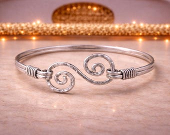 Handgemachte Silber Spiral Armreif, Minimalist Boho Armreif