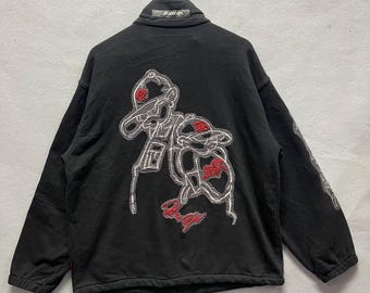 Kurtka Vintage School of Hard Knocks z haftem z lat 90. — wyprodukowana w Korei