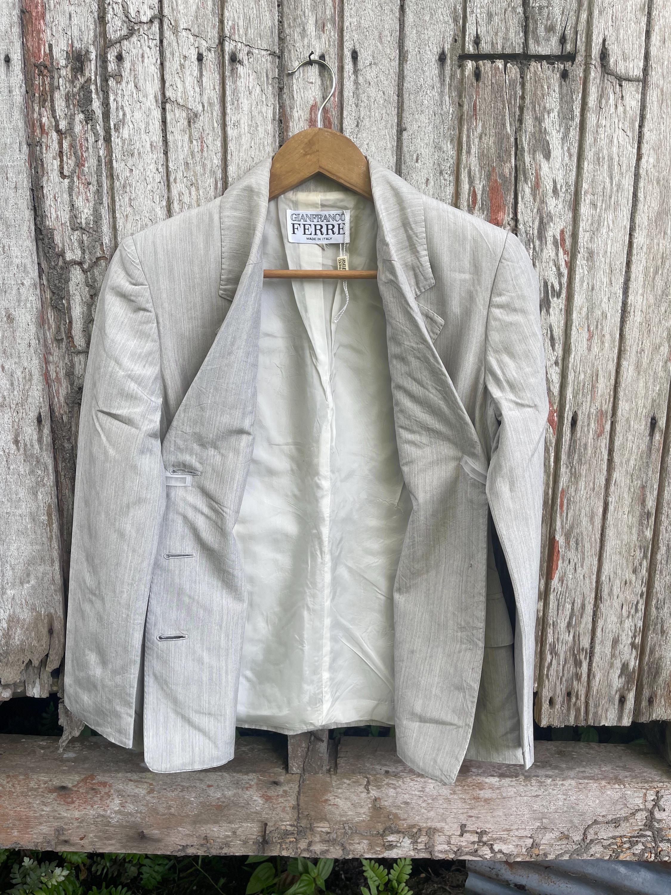 Gianfranco Ferré Vintage Italian Linen Blazer (90s) - Etsy