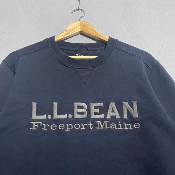 Vintage L.L. Bean Navy Logo Sweatshirt – Made in Vietnam – Size L