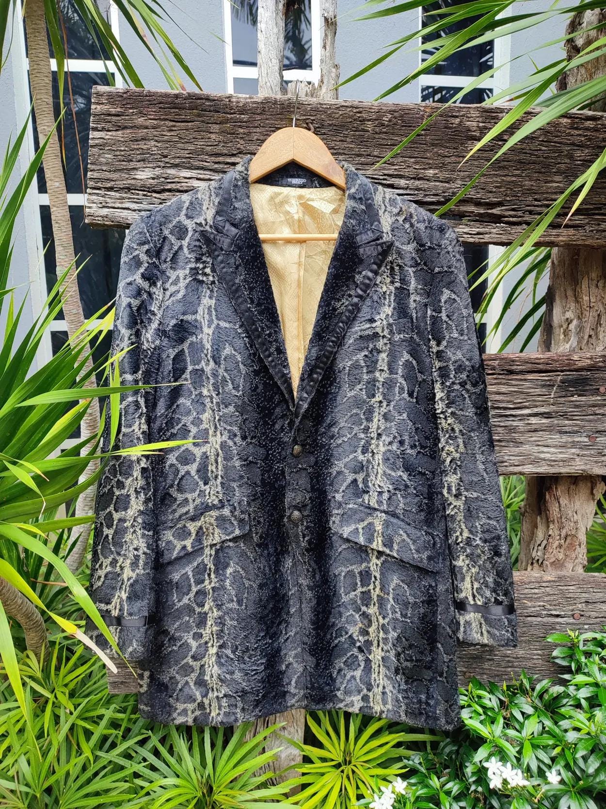 Tornado Mart Python Pattern Velvet Blazer (size L) - Etsy