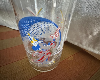 Disney World Remember Magic 25th Anniversary McDonalds Mickey Glass