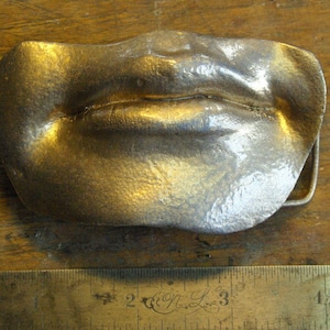 Grace Silver-Blue Mouth/Lips Belt Buckle