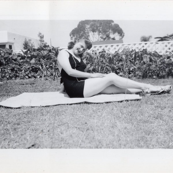 Vintage Photo - Attractive Woman In Swimsuit - 1950s Original Found Photograph - Nice Legs -  Black & White