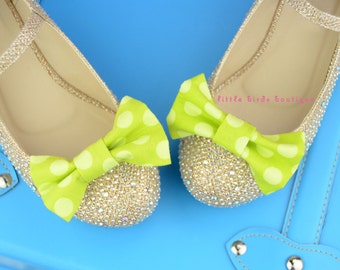 READY to SHIP! 1 Pair Lime Green Dot Fabric Bow Shoe Clips - Girls Wedding Accessories, Bride, Bridesmaid, Wedding Shoes, Birthday Party