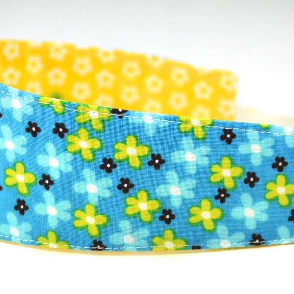 Reversible Headband- Children Toddler in Timeless Treasures Fabric Ditsy Daisies Flowers on Blue Yellow