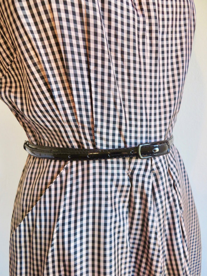 1940's 50's Black and Beige Gingham Taffeta Day Dress Short Sleeves Pockets Rockabilly Swing 30 Waist Size Medium image 5