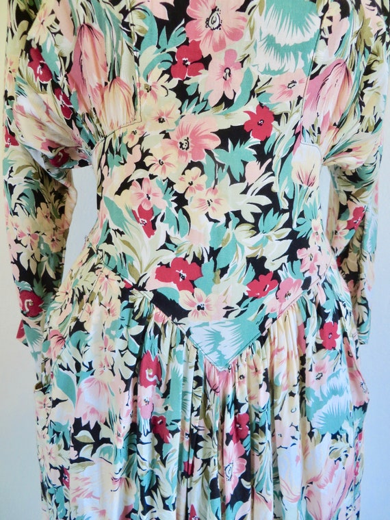 1940's Style Floral Rayon Print Midi Dress Yoked … - image 3