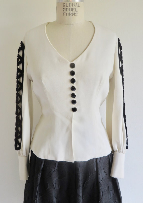 1970's White Jacket Top with Black Lace Sleeve Tr… - image 2