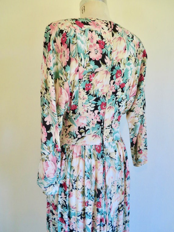 1940's Style Floral Rayon Print Midi Dress Yoked … - image 7