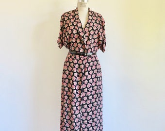 1940's Style Black and Pink Floral Print Rayon Midi Day Dress Shirtdress Shirtwaist Rockabilly Swing 1990's Melrose 32" Waist Medium