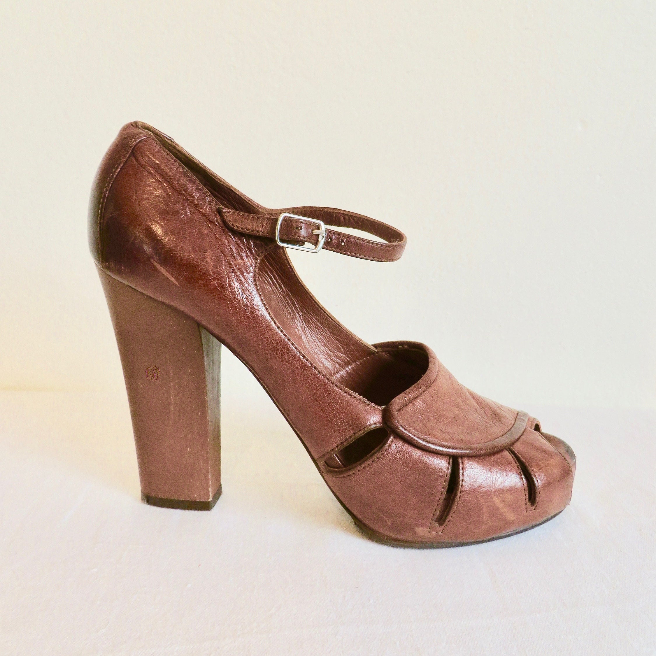 Ariia T-strap platform heels Women | See by Chloé | Shop Women's Designer  See By Chloé Online in Canada | Simons