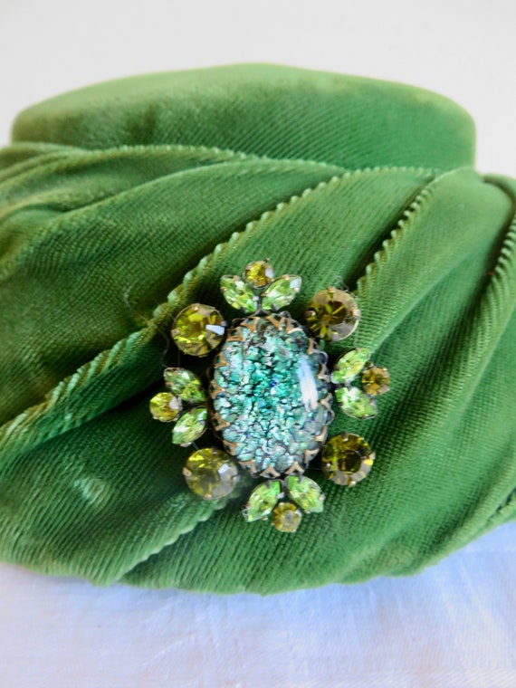 1950's Green Velvet Mushroom Style Hat with Glass… - image 7