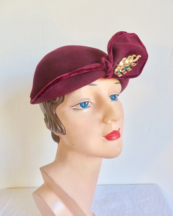 1930's Burgundy Maroon Fur Felt Small Brim Cloche… - image 2