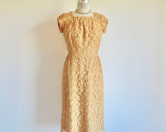 1950's Caramel Yellow Cotton Lace Illusion Dress Sheath Short Sleeves Spring Bridal Party Rockabilly Petty Hite 33" Waist Medium