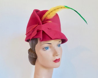 1950's 60's Magenta Pink Fuchsia Felt High Crown Hat Small Brim Multicolor Parrot Feather Grosgrain Ribbon Trim Fall Valerie Modes