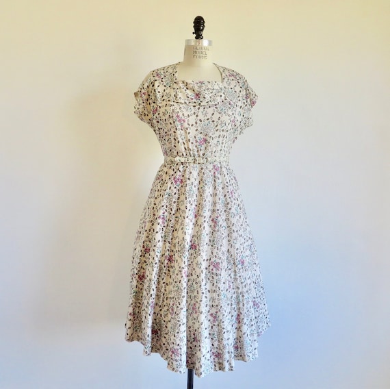 1940's Ivory Eyelet Floral Fit and Flare Day Dres… - image 1