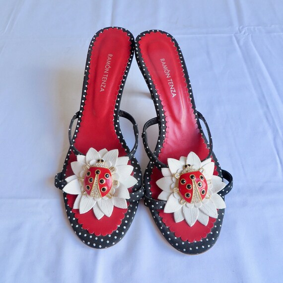 Vintage Size 7.5 Lady Bug Slip On Sandals Kitten H
