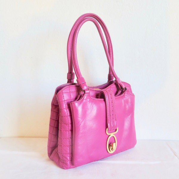 1960's 1970's Magenta Pink Fuchsia Faux Leather Purse Double Top Handles Gold Metal Clasp Hardware Mod Style 70's Spring Summer Handbags