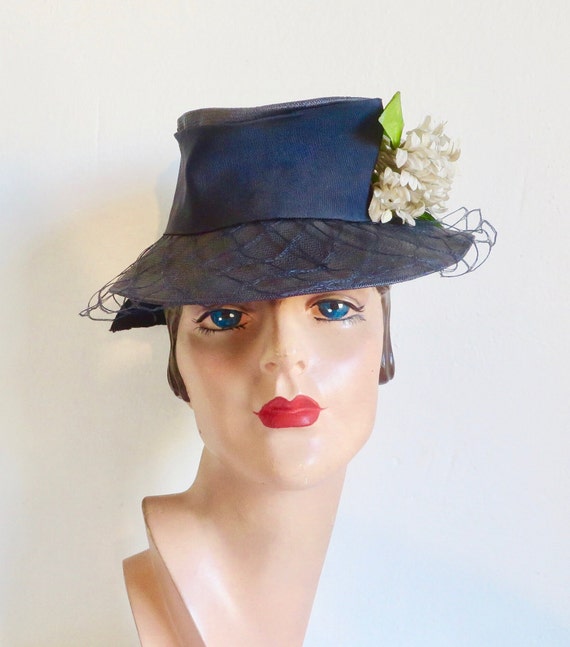 1940's Navy Blue Sisal Straw Tilt Topper Suitor H… - image 3