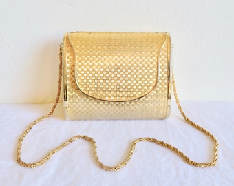 Sac à main rigide en métal doré italien des années 1970 avec chaîne d'épaule pochette convertible ère disco sac cocktail formel Saks Fifth Ave
