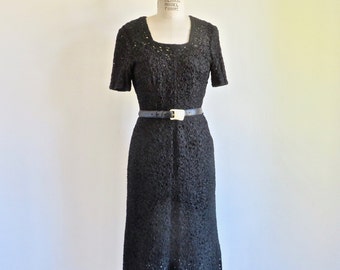 1940's Black Rayon Ribbon Knit Dress Crochet Slip Belt Rockabilly WW2 Era 30.5" Waist Medium