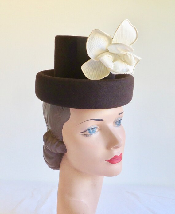 1940's Dark Chocolate Brown Wool Felt Tilt Topper… - image 3