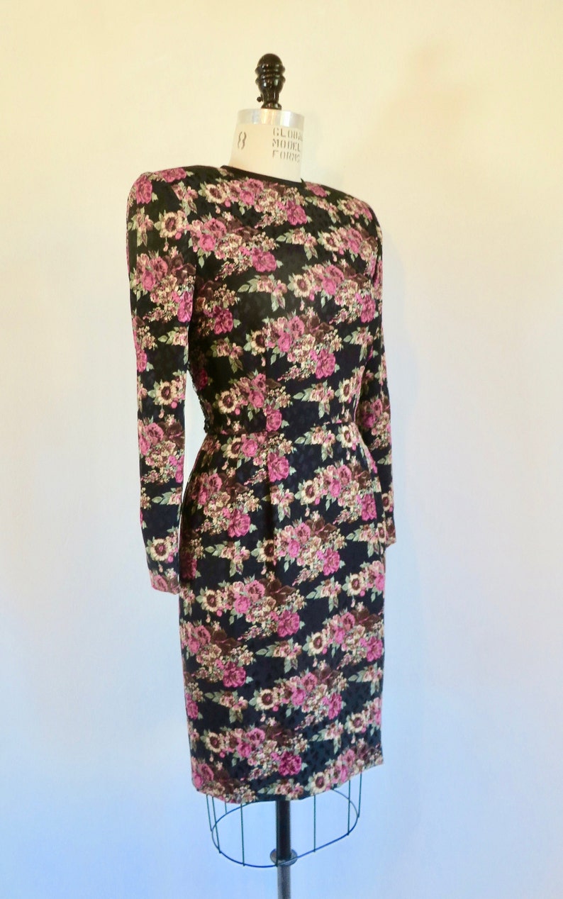 I Magnin 1980's Black Magenta Floral Silk Evening Sheath Dress Lace Sequin Back Detail Long Sleeves Formal Cocktail Party 27.5 Waist Small image 6