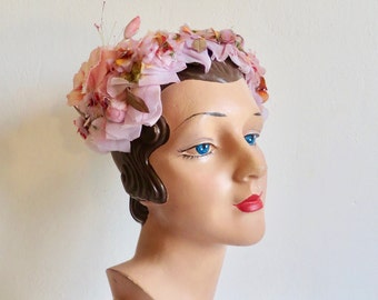 Tocado de seda floral de los años 50: Tocado de bayas de terciopelo