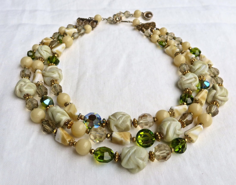 Vintage 1950/'sGreen Glass Beaded NecklaceArt Glass Beaded Multi Strand NecklaceRegency Jewels