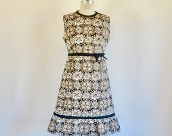 1960's Mod Tan White Black Floral Double Knit Babydoll Mini Dress Sleeveless 60's Twiggy Mary Quant Style  Size Medium