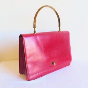 1960&#39;s Red Leather Structured Purse Gold Metal Top Handle Rectangular Shape 60&#39;s Handbags