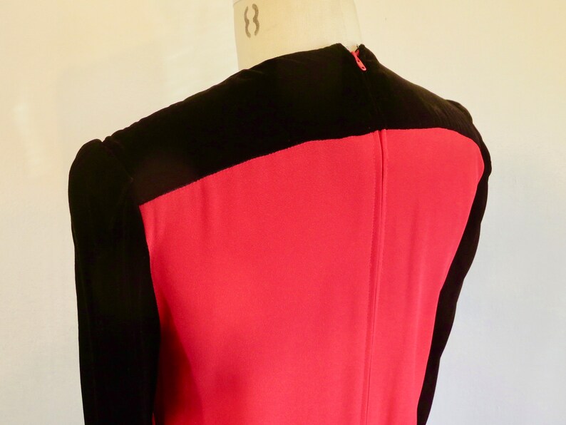 1980's Red and Black Velvet Color Block Dress Long Sleeves Evening Formal Cocktail 80's Avant Garde Chetta B Size Small image 8