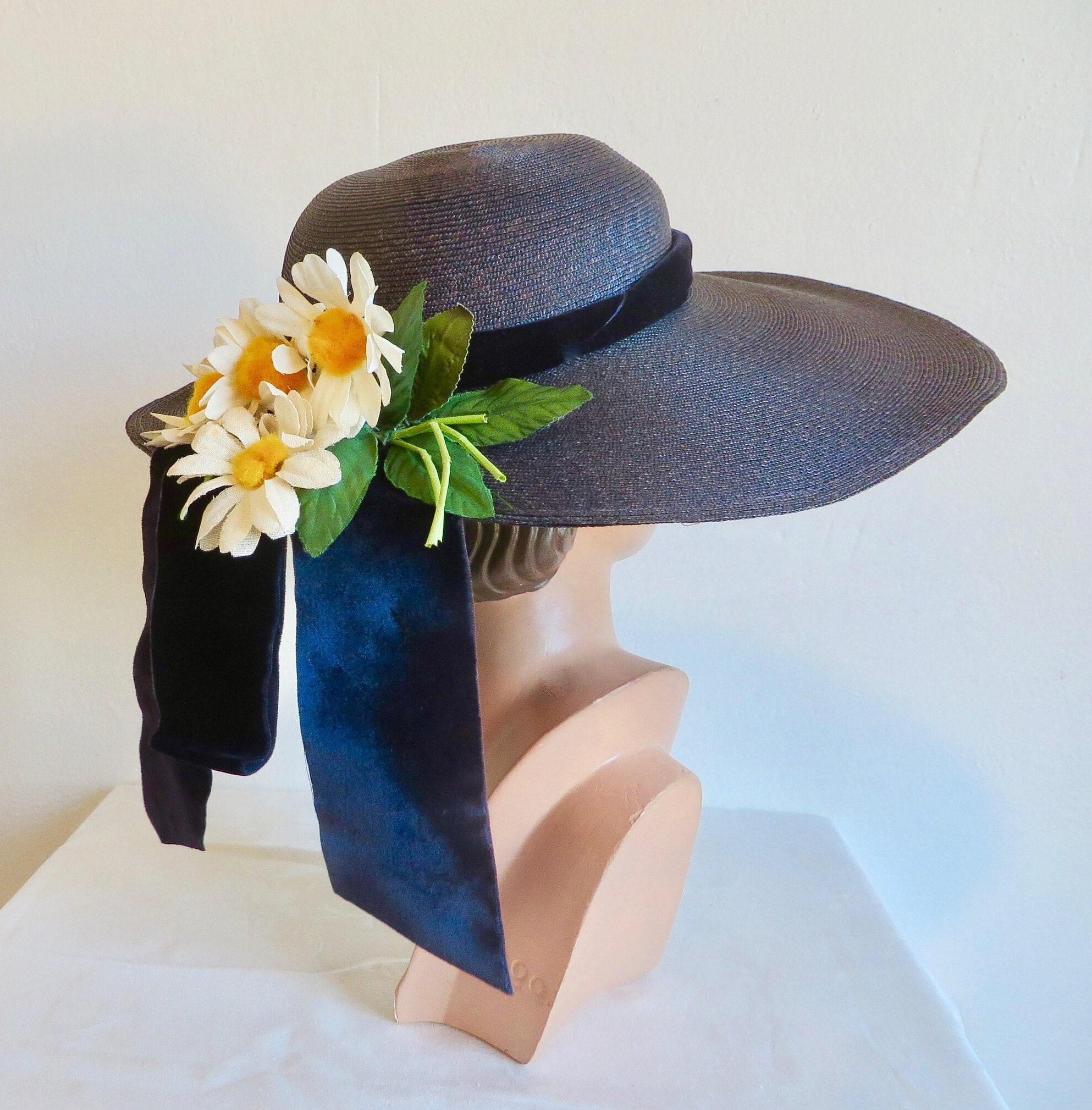 Vintage 50s Rockabilly Distressed Lace Velvet Floral Flower Floppy Brim Hat 23 Vintage 1900s Edwardian Victorian Hat Wide Brim Velvet Lace  main image 2