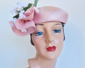 Vintage 1980's 90's Pastel Pink Straw Beret Style Hat with White Flowers Bouquet and Leaves Trim Grosgrain Ribbon Bow Graham Smith Kangol