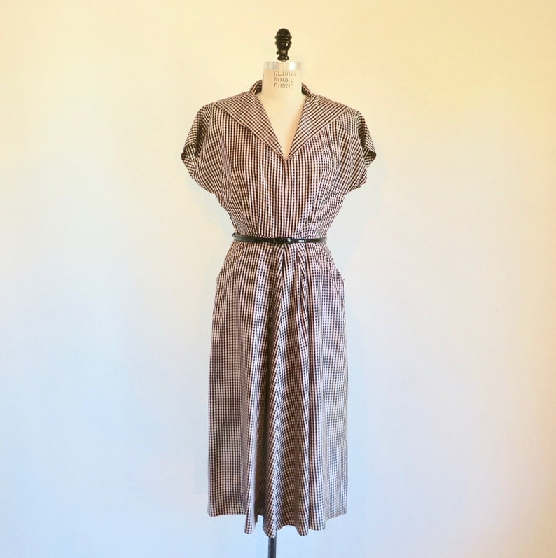 1940's 50's Black and Beige Gingham Taffeta Day Dress Short Sleeves Pockets Rockabilly Swing 30 Waist Size Medium image 1