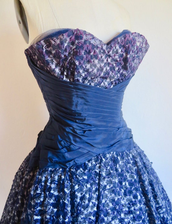 1950's Navy Blue Lace Ribbon Soutache Strapless B… - image 3