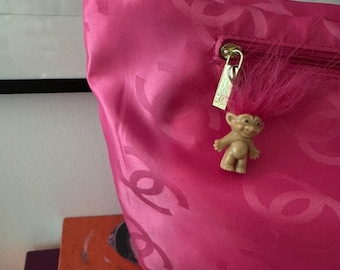 Llavero de muñeca troll Y2K de los años 90 hecho a mano / muñeca troll de cabello rosa / mini muñeca troll llavero hecho a mano para monedero, bolso, llaves / dije de bolso / llavero