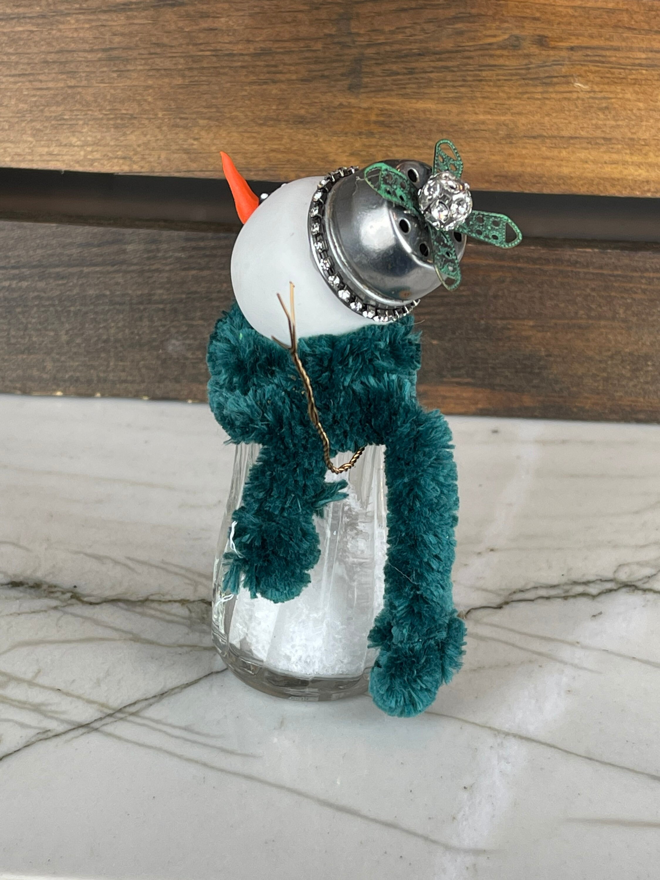 Saltshaker Snowman Figurine - Christmas Home Gift - Snowman Decor