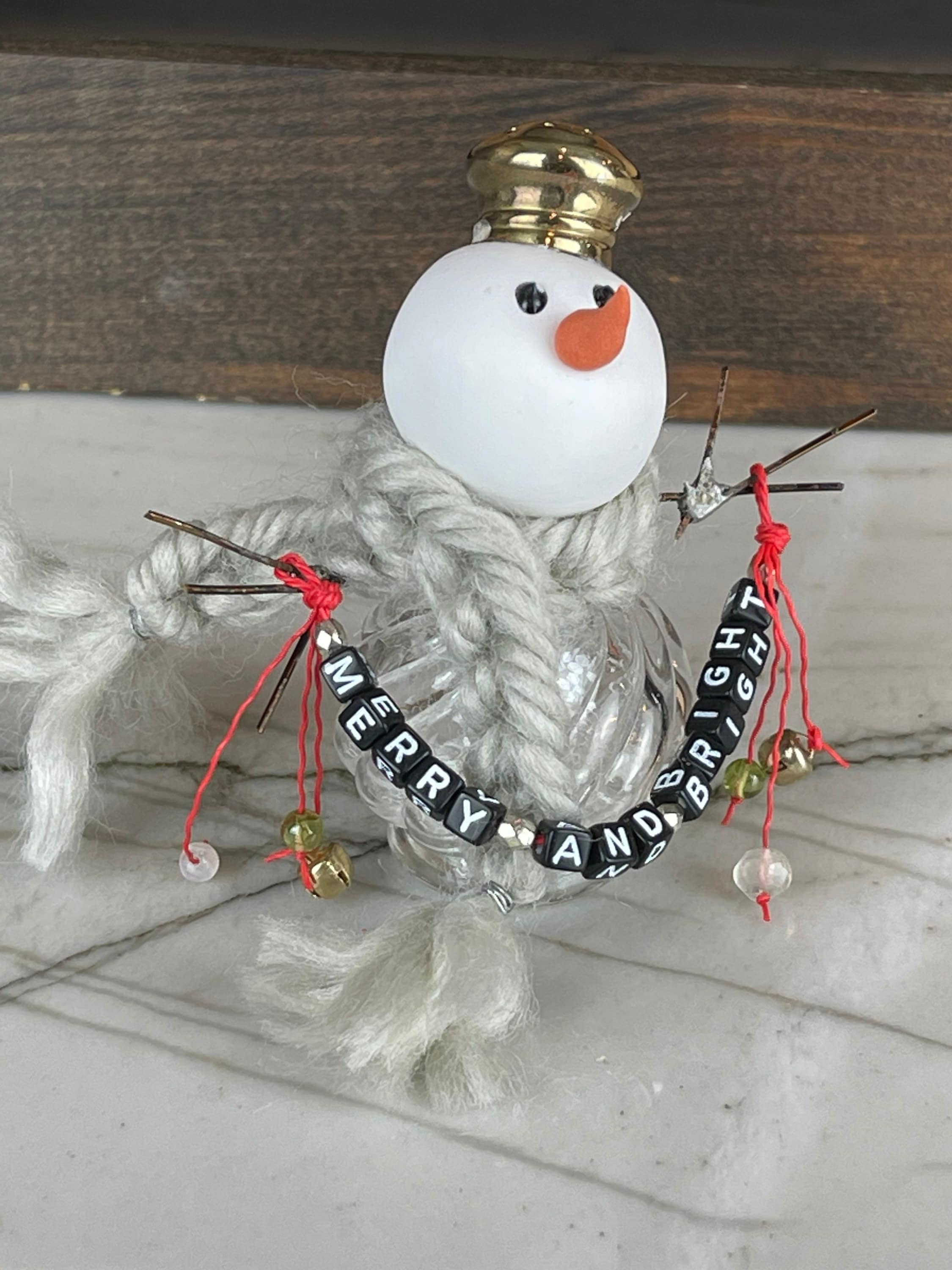 Saltshaker Snowman Figurine - Christmas Home Gift - Snowman Decor