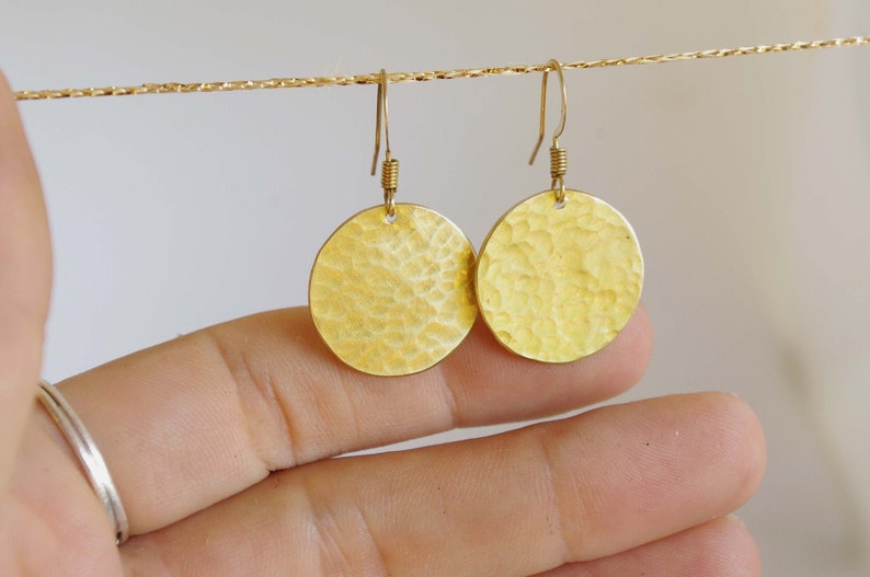 round earrings golden, brass earrings, boho earrings 画像 3