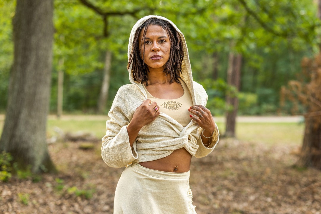 Haut cache-cœur bohème avec capuche