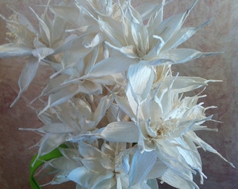High Quality Crepe Flowers - set of 30 - Wedding Flowers for Bouquets and Centerpieces
