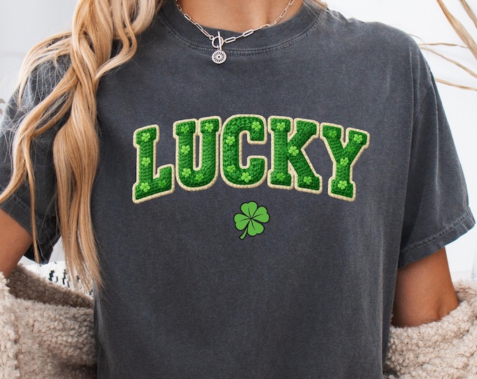 Lucky Faux Knitted Yarn Shirt: Womens Irish Lucky Day Tee, Happy St Patricks Day