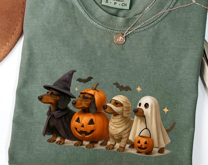 Dachshund Dog Halloween Shirt: Cute Wiener Dog Pumpkin Cotton Tee