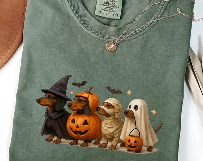 Dachshund Dog Halloween Shirt: Cute Wiener Dog Pumpkin Cotton Tee