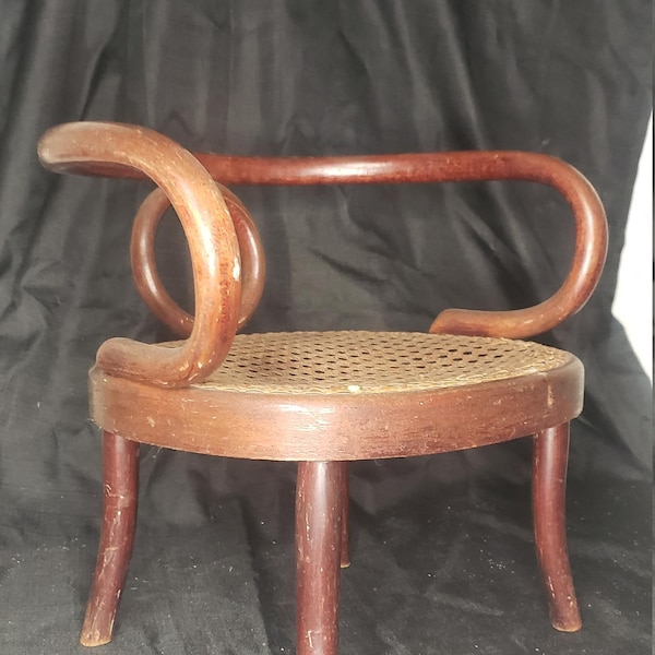 wood chair, kids chair, bent wood chair, small chair, cane chair, doll chair, antique cane chair, Fischel, Fischel chair