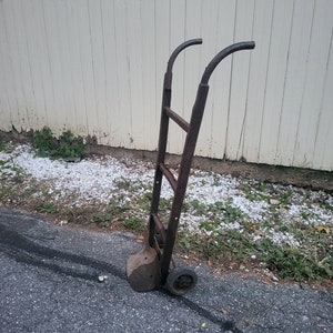 Metal handtruck, antique  handtruck, metal bag cart, metal dolly, antique dolly, farm dolly, store dolly, store handtruck, display dolly
