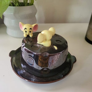 Vintage Ceramic Mouse Covered Cheese Dish: Novelty Kitchen Decor