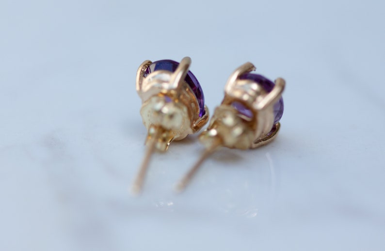 Estate 14kt Yellow Gold Purple Amethyst Oval Pierced Stud Earrings Stud Earrings February Birthstone